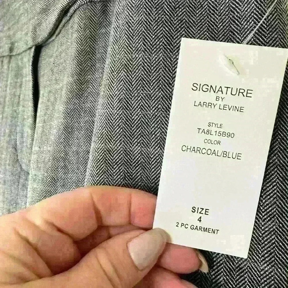 NWT - Interview Suit-SIGNATURE SUIT BYLARRY LEVINE COLOR CHARCOAL/BLUE - Picture 3 of 4